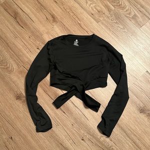 NVGTN crop top great condition size small